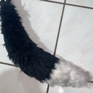 Pawstar Fluffy Black & White Cat / Wolf / Fox Tail